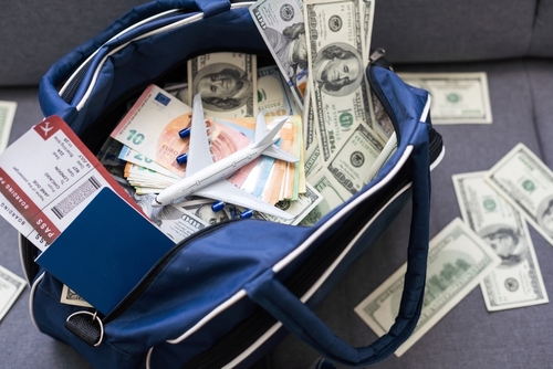 how much cash can you carry on a plane internationally